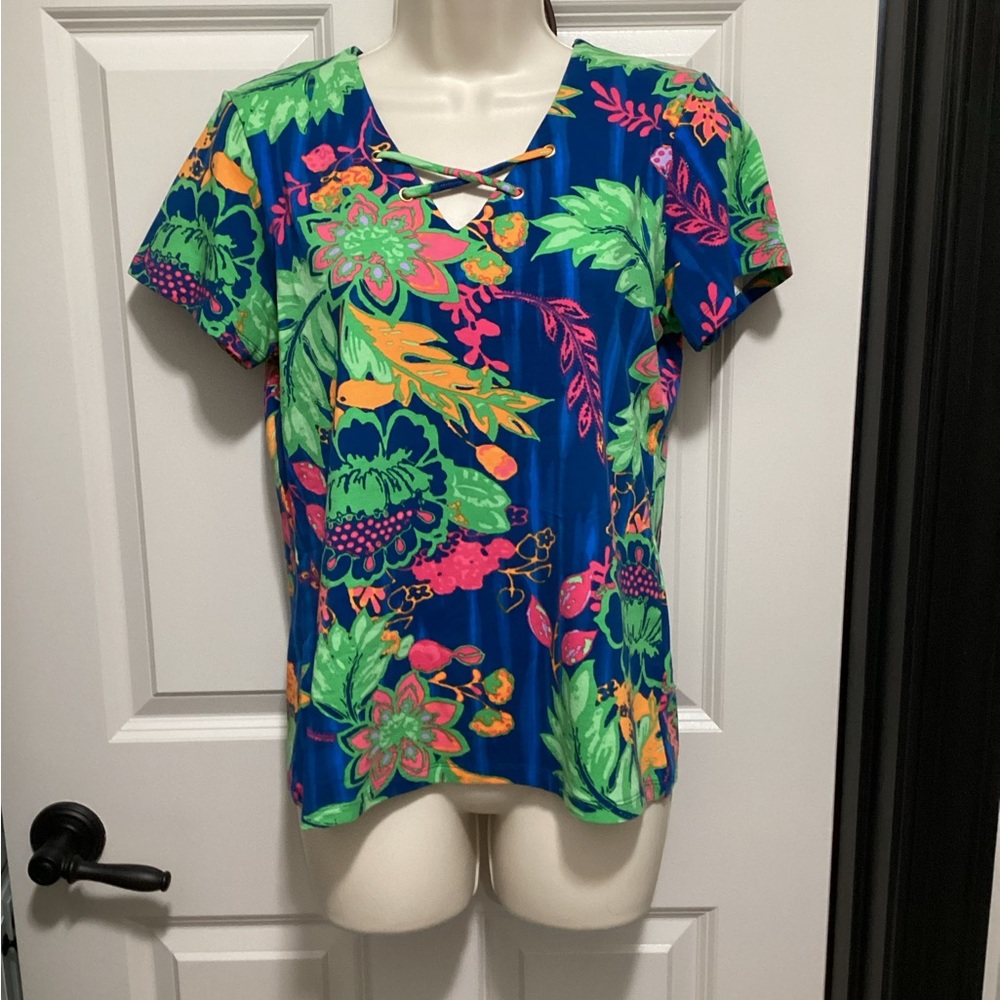 Caribbean Joe Ladies Petite Bright Tropical Print V-neck Top